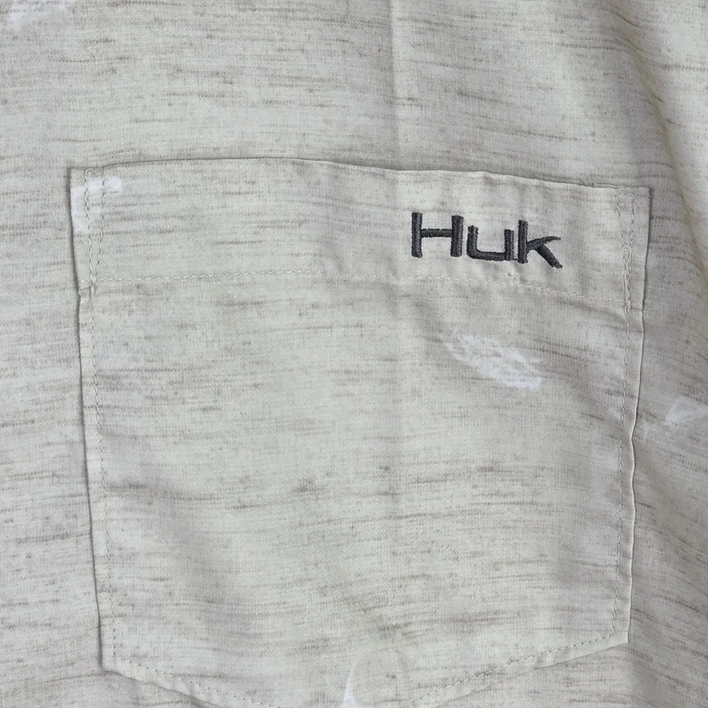 Huk Performance Men's XL Woven Teaser Short Sleeve Fish AOP Shirt-Bone/Brown - Picture 3 of 9